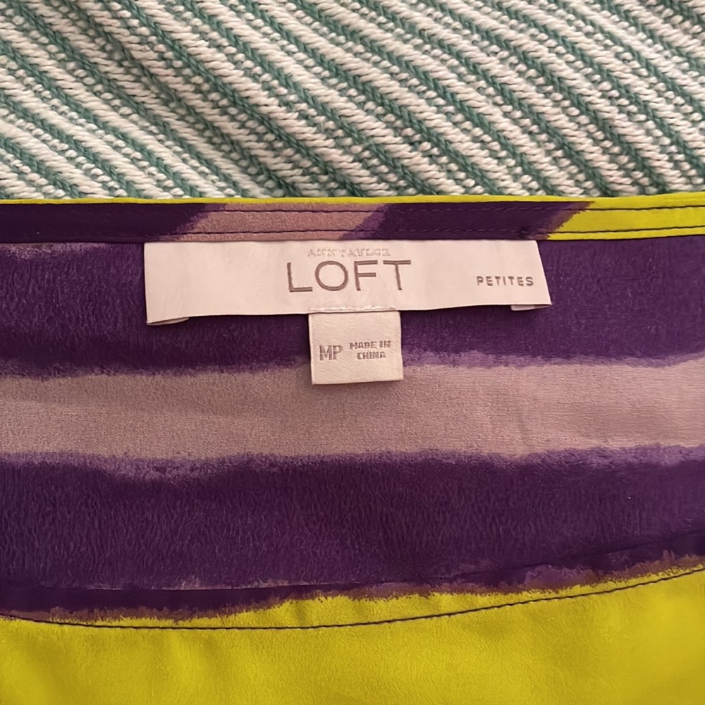 Striped Loft Blouse - Picture 2 of 2